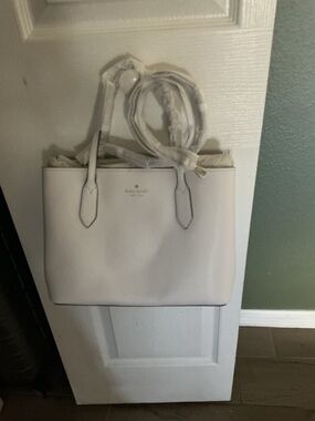 kate spade white satchel brand new beautiful summer bag.